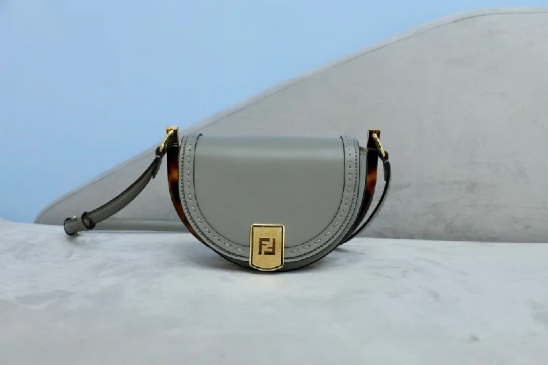 Ladies Fendi shoulder bags with a quilted leather exterior for a luxurious and cozy lookEN   Designer bags by Fendi 056