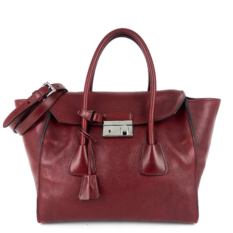 Ladies Prada shoulder bags with a magnetic - closure flap for easy opening and closingTwin Pocket Large Glace Calf Leather Tote Bag