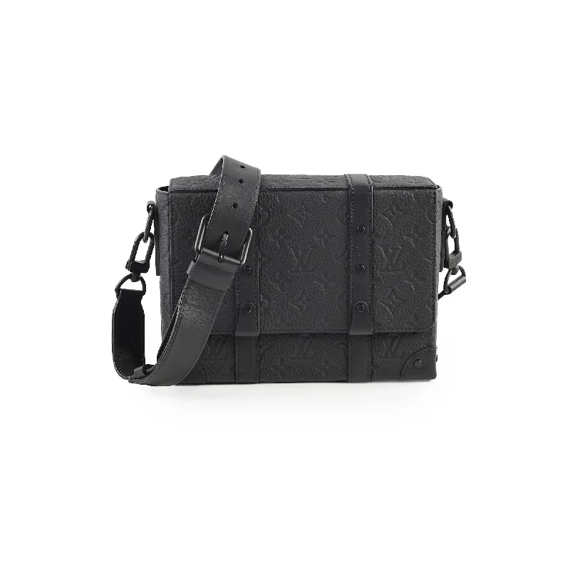 Louis Vuitton handbags with a back - zip pocket for storing valuablesLouis Vuitton Trunk Messenger Empriente Black