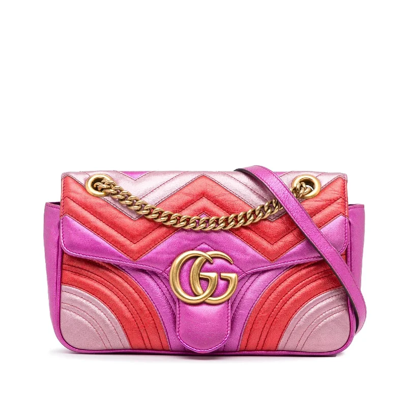 Gucci handbags for women with a metal - framed claspGucci Small GG Marmont Matelasse Crossbody Bag (SHG-W03o10)