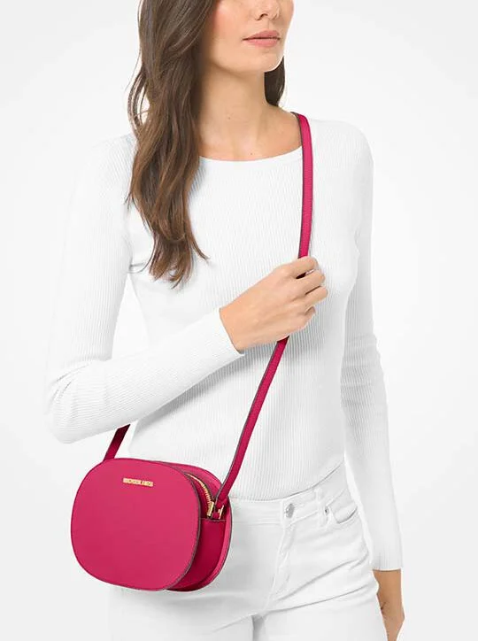 Michael Michael Kors Bags for ballet recitals to match the elegance of the eventMichael Kors Jet set crossbody bag-Pink