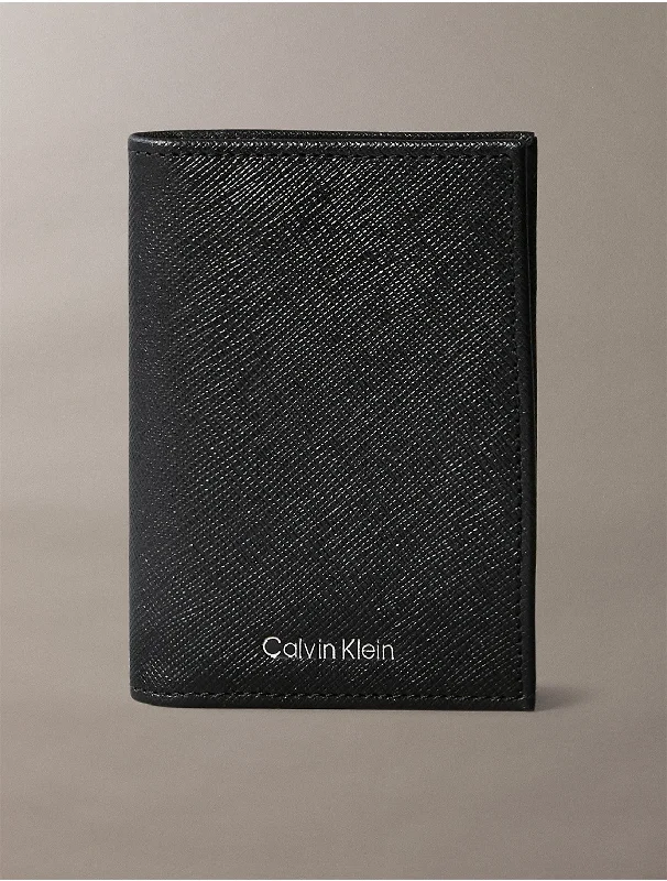 Calvin Klein smallMen's Refined Saffiano Compact Bifold Wallet - Black