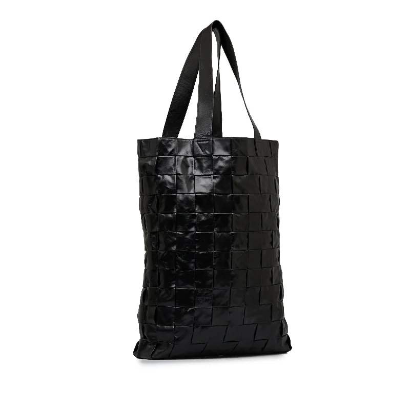 Bottega Veneta bags for knitting circlesBlack Bottega Veneta Maxi Intrecciato Cassette Tote