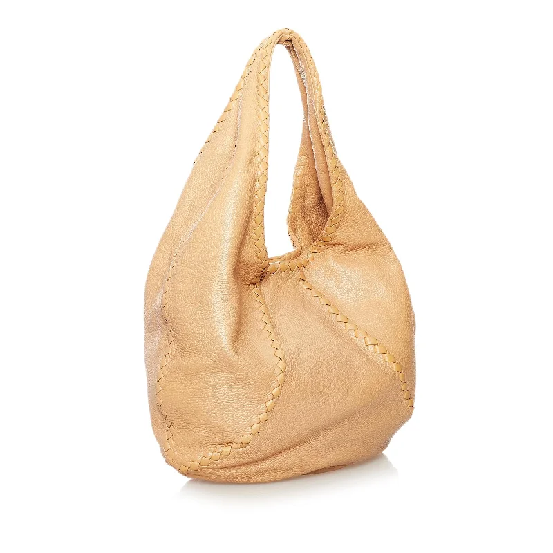 Bottega Veneta bags for bird - watching outingsBottega Veneta Baseball Leather Hobo Bag (SHG-31411)