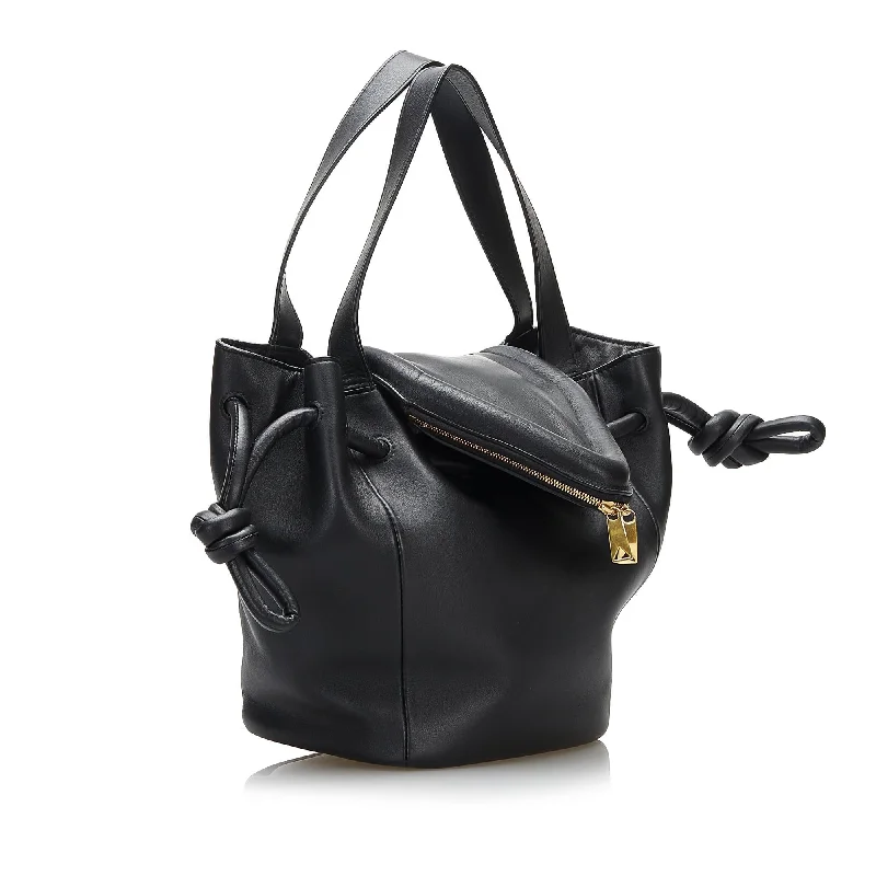 Bottega Veneta bags made of sustainable materialsBottega Veneta Beak Handbag (SHG-LP2tTa)