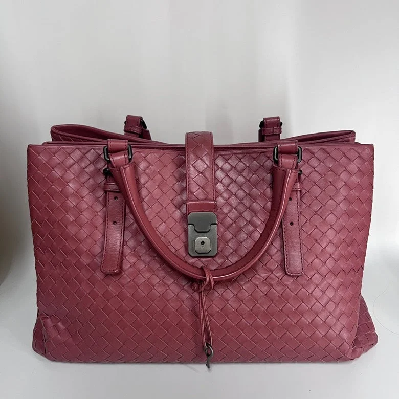 Bottega Veneta bags with interior compartmentsBottega Veneta Raspberry Leather Intrecciato Tote Bag Large