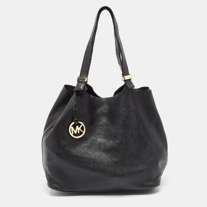 Michael Michael Kors Bags for solo travelers for a sense of luxury on the goBlack Soft Leather Colgate Tote