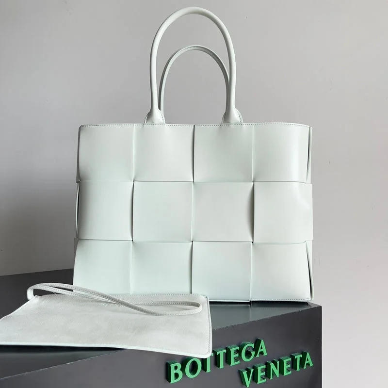 Bottega Veneta bags with interior compartmentsWhimsy Finds - Bottega Veneta Bags - 138