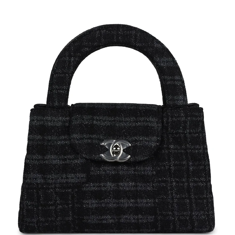 Chanel Classic Flap Bag for Evening PartyChanel Small Kelly Shopper Dark Grey and Black Plaid Canvas Ruthenium Hardware