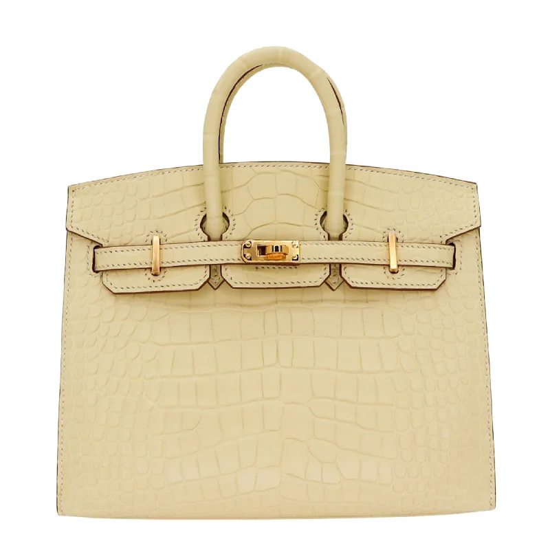 Hermès Kelly Bags with a braided leather handle for a bohemian touchHermes Birkin Bags with a Pebbled Leather Texture for a Rugged yet Elegant AppealHermès 20cm Birkin Sellier Vanilla Matte Alligator Gold Hardware