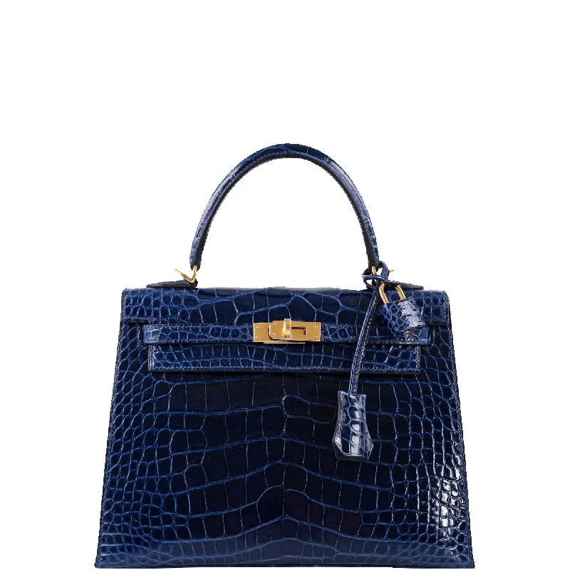 Hermès Kelly Bags in a warm terracotta color for a unique styleHermès Kelly 25 Sellier Blue Sapphire Alligator Gold Hardware