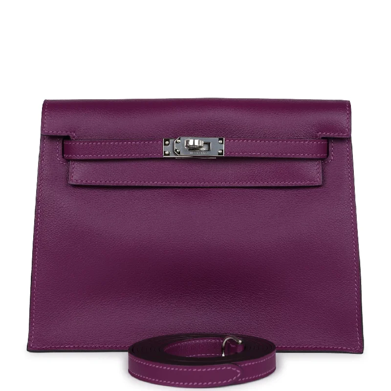 Hermès Kelly Bags with a flap - over closure and turnlock for a classic lookHermes Kelly Danse Anemone Evercolor Palladium Hardware