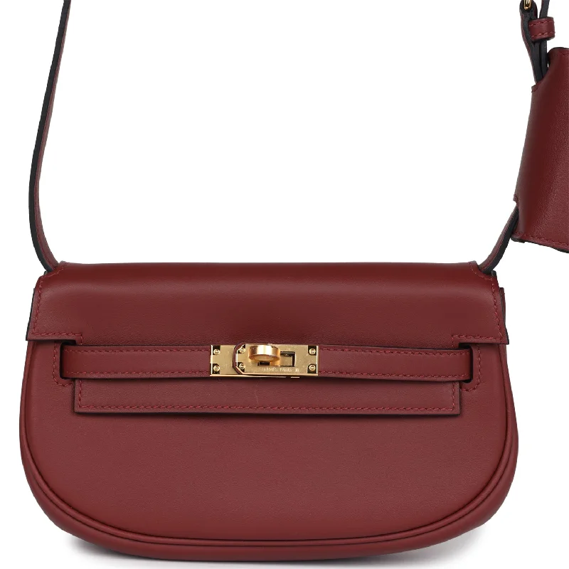 Hermès Kelly Bags with a double - handle option for easy carryingHermes Kelly Moove Rouge H Swift Gold Hardware