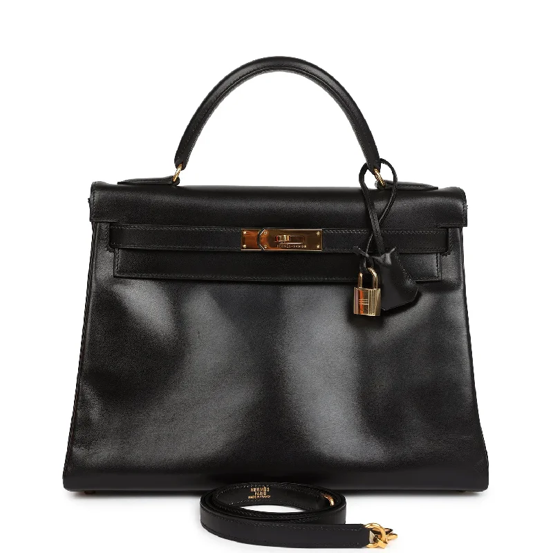 Hermès Kelly Bags with a quilted leather exterior for a luxurious feelVintage Hermes Kelly Retourne 32 Black Box Gold Hardware