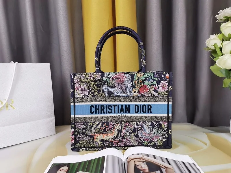 Christian Dior handbags with a removable shoulder strap for versatilityChristian Dior  Bags - 2600