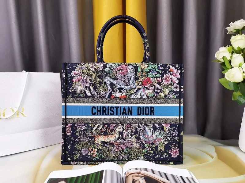 Christian Dior bags with a side - pocket for holding a water bottleChristian Dior  Bags - 2604