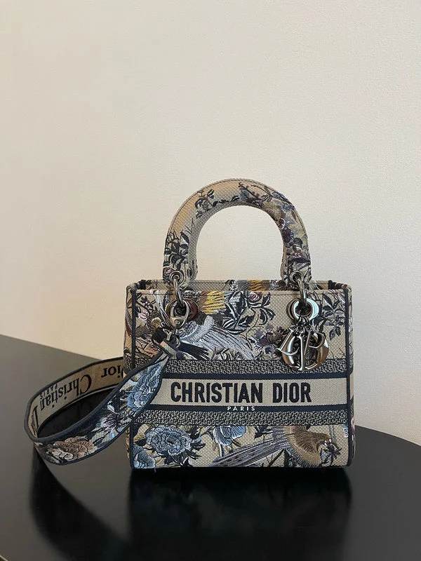 Christian Dior Saddle bags with a patent leather finish for a shiny lookChristian Dior  Bags - 2623