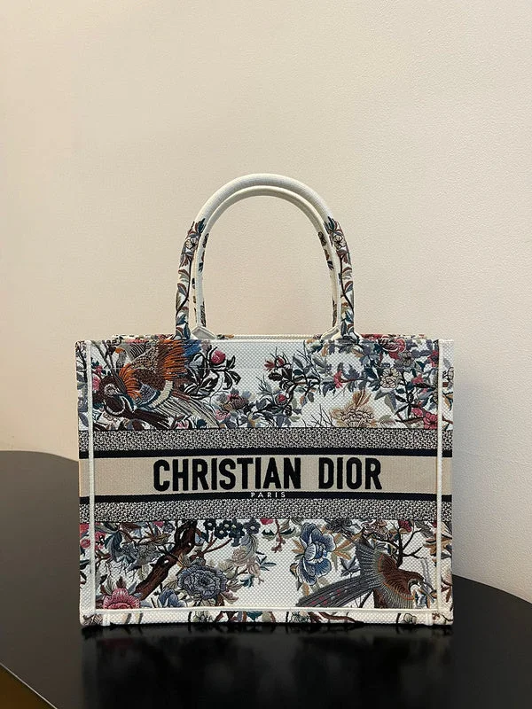 Christian Dior handbags with a removable shoulder strap for versatilityChristian Dior  Bags - 2624