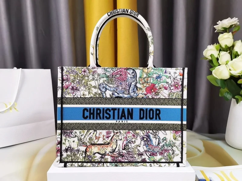 Christian Dior crossbody bags with a front - flap pocket for easy accessChristian Dior  Bags - 2628