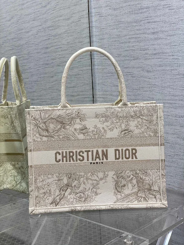 Christian Dior handbags with a removable shoulder strap for versatilityChristian Dior  Bags - 2637