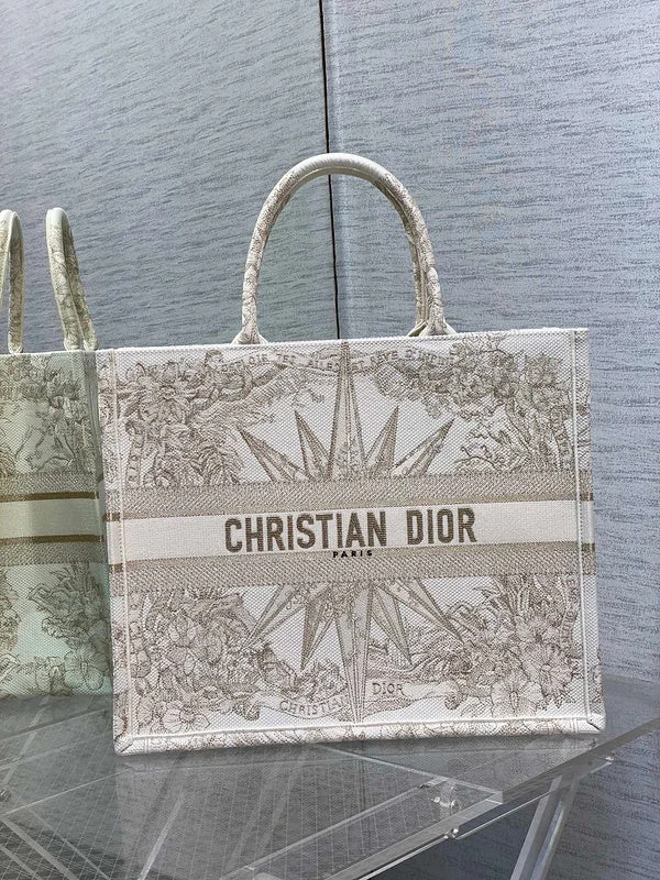 Luxury Christian Dior crossbody bags with a chain - link strapChristian Dior  Bags - 2645