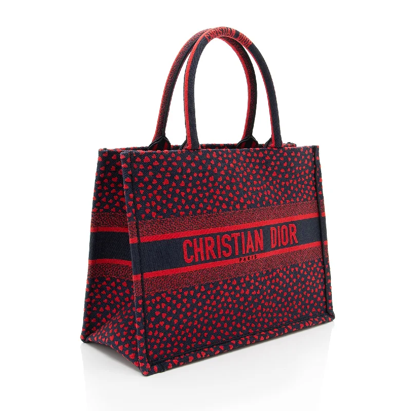 Fashion - forward Christian Dior tote bags for the modern womanDior Canvas I Love Paris Medium Book Tote (DwGsVQ)